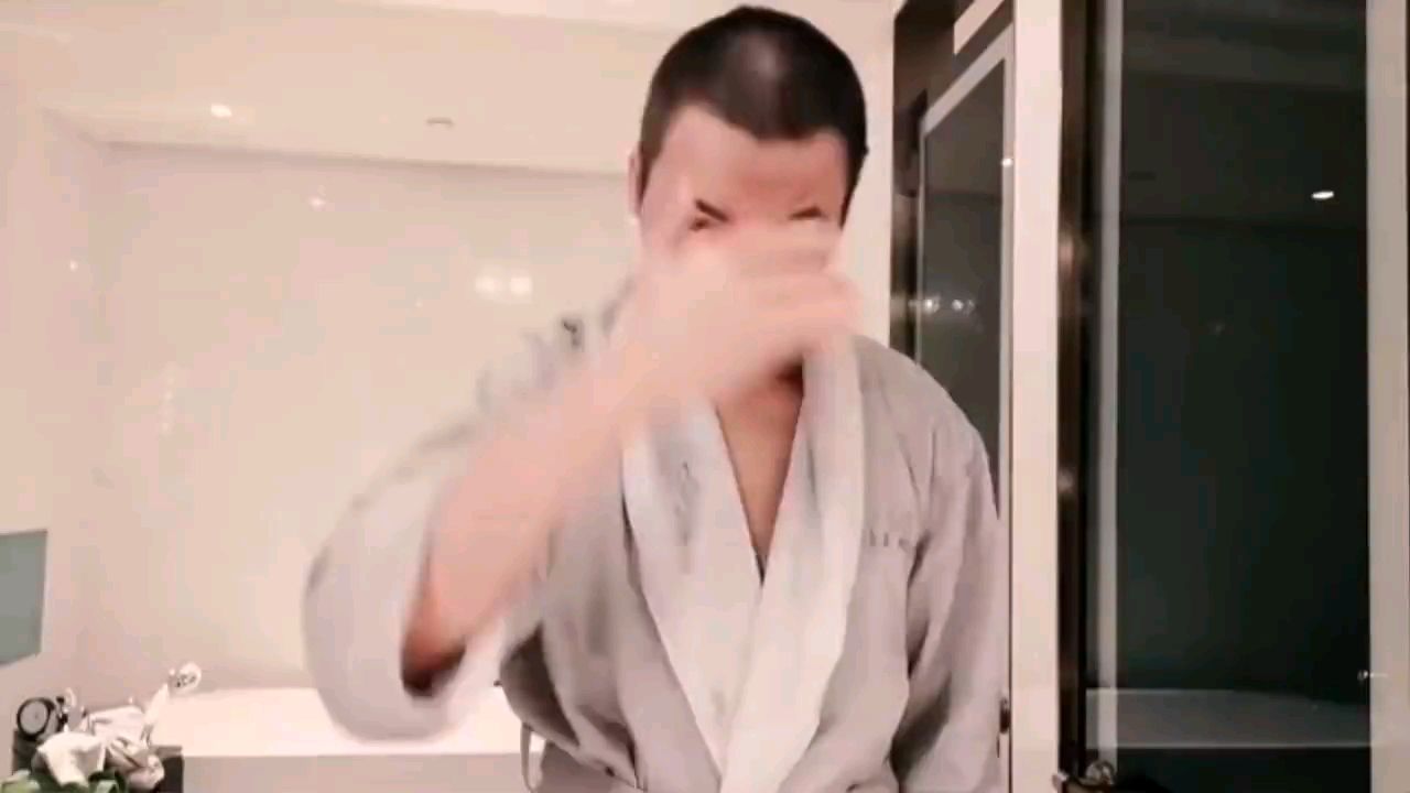 陈伟霆为新戏剃头,寸头也能这么帅的还有谁?
